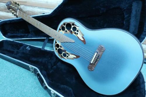 Ovation Super Adamas 1687-8(Blue) /　Non Cutaway・Original Peg・Carbon Graphite Top・Lyrachord Side and Back・Deep Bowl・Double Adamas Epaulet・With OP-24 Preamp  【With Original Hard Case】  1992年製