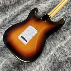 Fender 2021 Collection Made in Japan Hybrid II Stratocaster Metallic 3-Color Sunburst_5