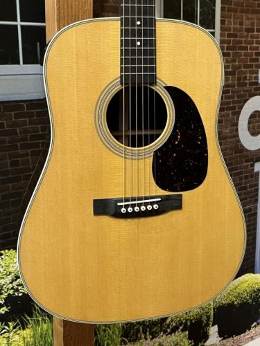 Martin 【日本総本店】D-28 Standard #2953239【新仕様】【ご購入特典あり】【48回無金利分割可能】