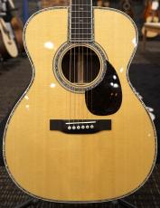 Martin 【個体演奏動画あり】OM-42 Standard 2025 S/N 2921182【静謐な威厳の杢目、澄み渡る音色】