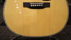 Martin 【個体演奏動画あり】OM-42 Standard 2025 S/N 2921182【静謐な威厳の杢目、澄み渡る音色】_3