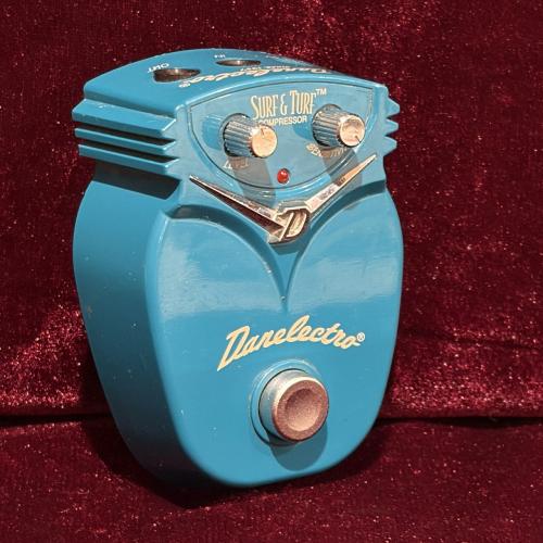 Danelectro Surf & turf