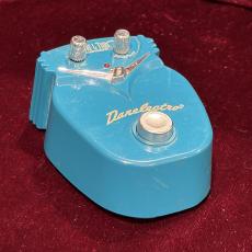 Danelectro Surf & turf_8