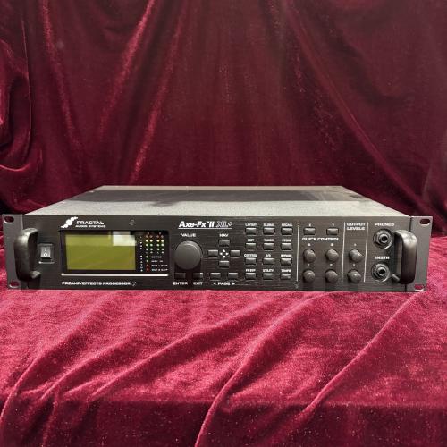 Fractal Audio Systems Axe-Fx II XL+ / MFC-101 Mark III