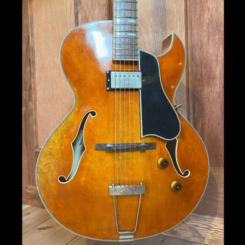 Eastman AR-175CE Vintage Finish