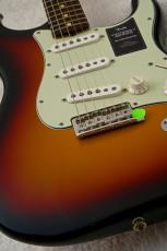 Fender LTD VINTERA II ROAD WORN 60s STRATOCASTER 3-Color Sunburst / 3TSB 【ハードケース】【3.43kg】_4