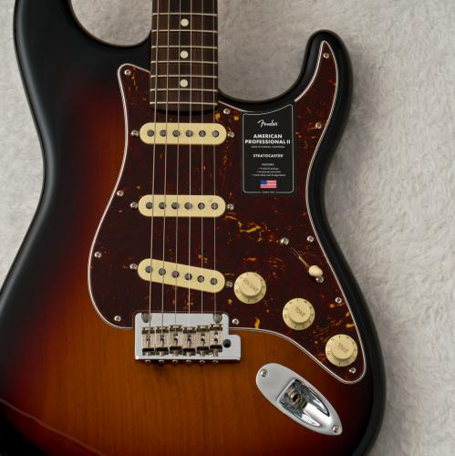 Fender AM PRO II STRATOCASTER 3-Color Sunburst / 3TSB 【ギグバッグプレゼント】【3.83kg】