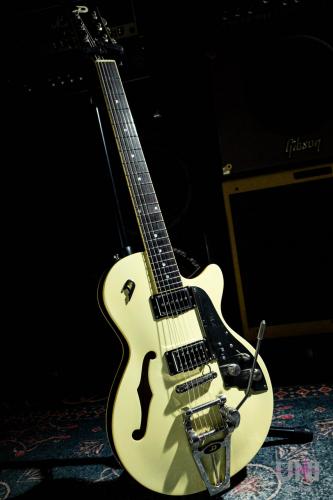 Duesenberg Starplayer TV+ Vintage White / 2011