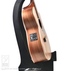 Maton Joe Robinson Signature_3