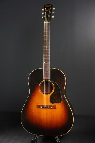 Gibson J-45 Banner