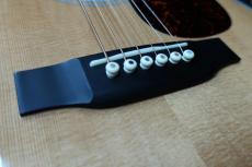 Martin D-41 Standard / Vertical Logo・Abalone Trim and Rosette・Solid Spruce Top・Solid Rosewood Side and Back・Ebony Fingerboard and Bridge・1-P Mahogany Neck【With Original Hard Case】2011年製_10