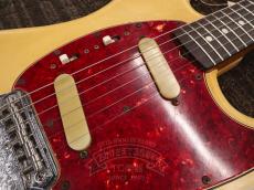 Fender 1965 MUSTANG Olympic White_15