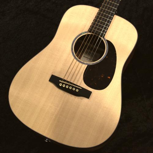 Martin 【2025年新仕様】D JR E#3064879【良杢個体】【透明感のある音色】