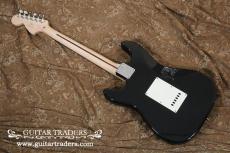 Squier 2000's Standard Stratocaster_2