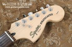 Squier 2000's Standard Stratocaster_4