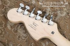 Squier 2000's Standard Stratocaster_5