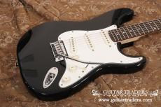 Squier 2000's Standard Stratocaster_10