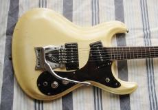 Mosrite 1965年製　オリジナルパールホワイト_2