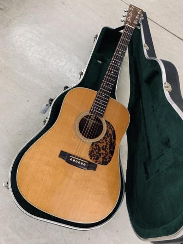 Martin D-28 1997年製 ブラックハードケース付き!