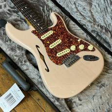 Fender Limited Edition American Professional II Stratocaster Thinline Transparent Shell Pink_4
