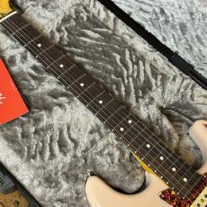 Fender Limited Edition American Professional II Stratocaster Thinline Transparent Shell Pink_6