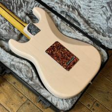 Fender Limited Edition American Professional II Stratocaster Thinline Transparent Shell Pink_8