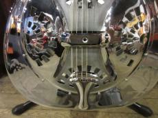 Dobro 1977 Model 33D_4