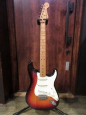 Fender 1982 American Vintage '57 Stratocaster Sunburst / Maple