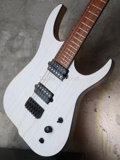 Skervesen Velociraptor 6-Strings / Trans White Top_2