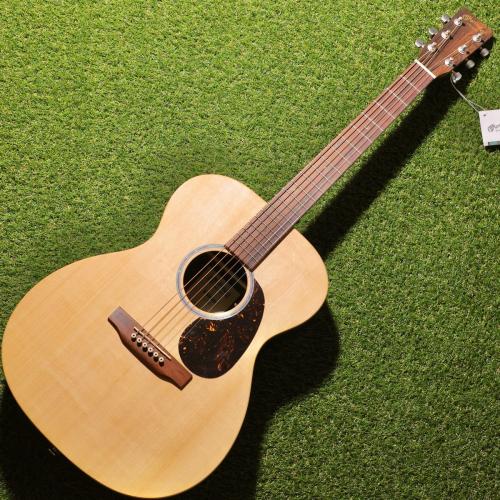Martin 【特典あり!】000-X2E Braz #3038569【高耐久で初心者の方も安心】【クロサワ本店】【48回無金利分割】