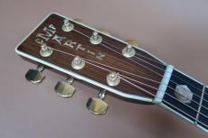 Martin D-45 / Vertical Logo・Solid Spruce Top・Solid Rosewood Side and Back・Solid Abalone Trim & Rosette・Solid 1P Mahogany Neck and Adjustable Rod・Ebony Fingerboard and Bridge・ Width at Nut 42.9mm 【With Origin_8