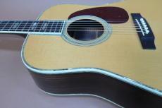 Martin D-45 / Vertical Logo・Solid Spruce Top・Solid Rosewood Side and Back・Solid Abalone Trim & Rosette・Solid 1P Mahogany Neck and Adjustable Rod・Ebony Fingerboard and Bridge・ Width at Nut 42.9mm 【With Origin_13
