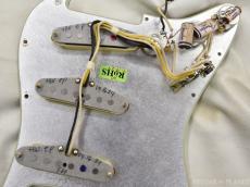 Fender Custom Shop ~Custom Collection~1964 Stratocaster Journeyman Relic -3 Color Sunburst-_10