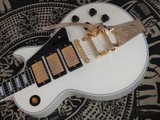 Gibson 1957 Les Paul Custom 3-Pickup With Bigsby Vibrato Polaris White Ultra Light Aged_3