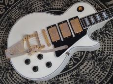 Gibson 1957 Les Paul Custom 3-Pickup With Bigsby Vibrato Polaris White Ultra Light Aged_5