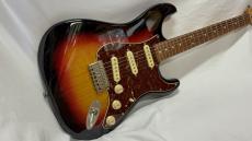 Squier Classic Vibe '60s Stratocaaster 3TS