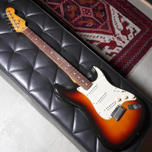 Fender 1987-1988 American Standard Stratocaster 3-Color Sunburst