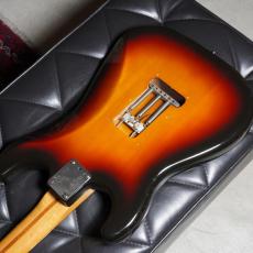 Fender 1987-1988 American Standard Stratocaster 3-Color Sunburst_5