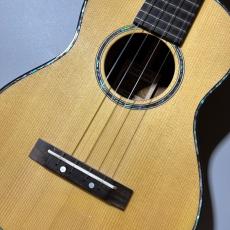 ROMERO CREATIONS 【スプルース×マホガニーが織りなす、深遠なる響き】【テナー】The Replica Spruce/Mahogany_3