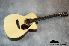 Collings OM2HBaaIss (2005)  動画追加しました!ブラジリアンローズウッドS/Bのカッタウェイボディ!ショートスケールでとても弾きやすいコリングスです!