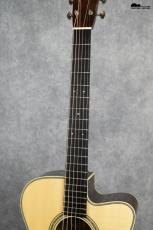 Collings OM2HBaaIss (2005)  動画追加しました!ブラジリアンローズウッドS/Bのカッタウェイボディ!ショートスケールでとても弾きやすいコリングスです!_7