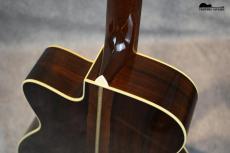 Collings OM2HBaaIss (2005)  動画追加しました!ブラジリアンローズウッドS/Bのカッタウェイボディ!ショートスケールでとても弾きやすいコリングスです!_12