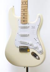 Fender Standard Stratocaster / Olympic White / 3.69kg