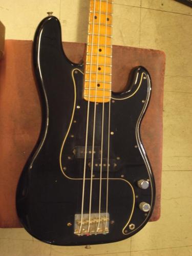 Fender PRECISION BASS (1976)