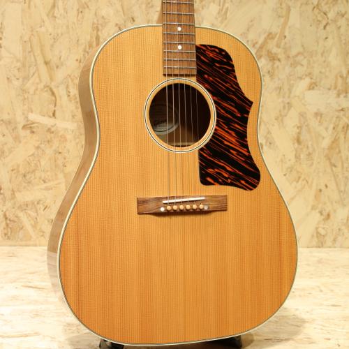 Gibson J-35 2017