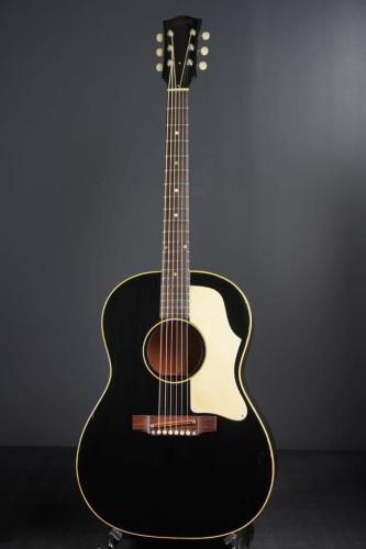 Gibson B-25 Black