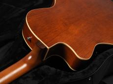 Godin 5th Avenue CW Kingpin II ~Cognac Burst~_11