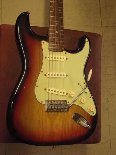 Fender STRATOCASTER改(1979)