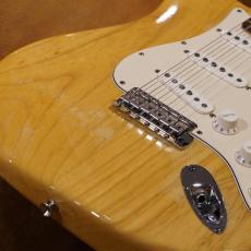 Fender Vintage series 70s Stratocaster_2