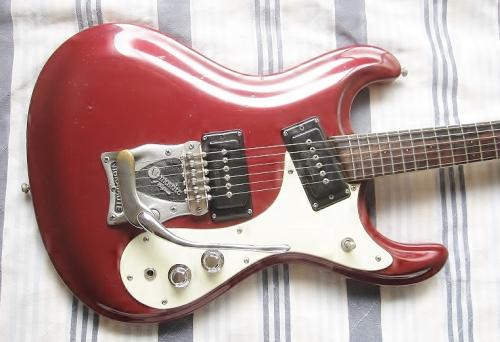 Mosrite Ventures model 1966年製キャンディーアップルレッド